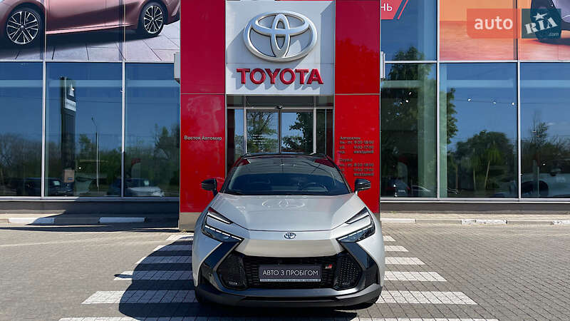 Внедорожник / Кроссовер Toyota C-HR 2023 в Запорожье