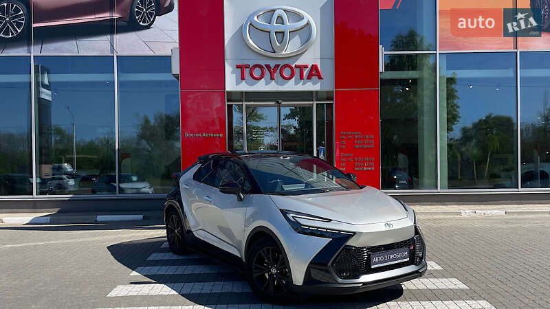 Внедорожник / Кроссовер Toyota C-HR 2023 в Запорожье