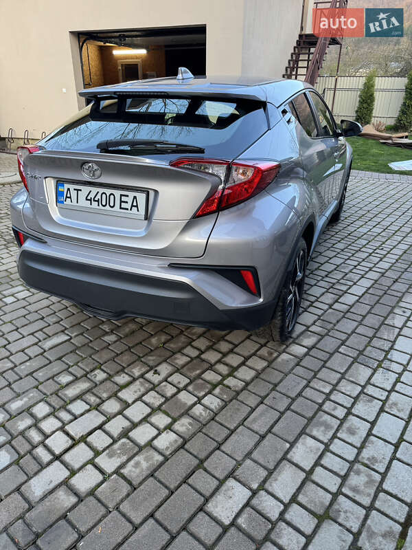 Позашляховик / Кросовер Toyota C-HR 2019 в Івано-Франківську