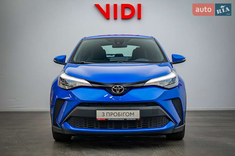 Внедорожник / Кроссовер Toyota C-HR 2020 в Киеве