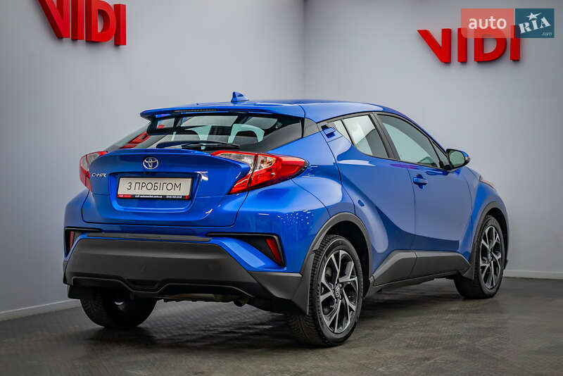 Внедорожник / Кроссовер Toyota C-HR 2020 в Киеве