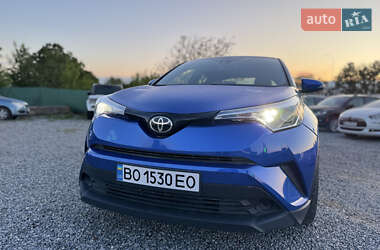 Внедорожник / Кроссовер Toyota C-HR 2019 в Тернополе