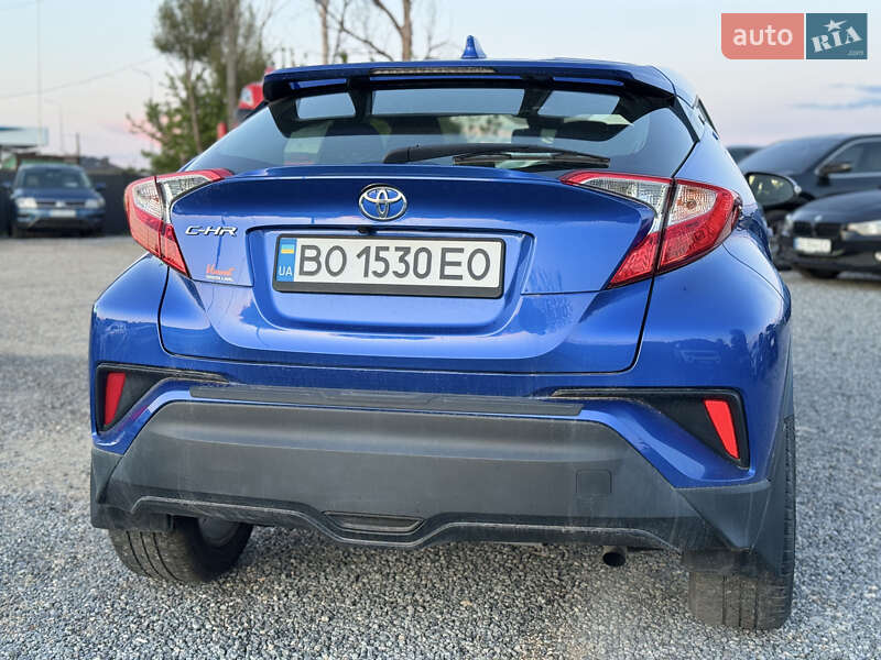Внедорожник / Кроссовер Toyota C-HR 2019 в Тернополе