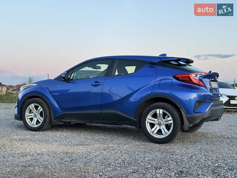Внедорожник / Кроссовер Toyota C-HR 2019 в Тернополе