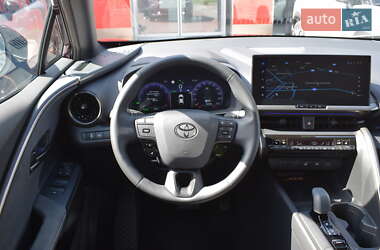 Позашляховик / Кросовер Toyota C-HR 2023 в 