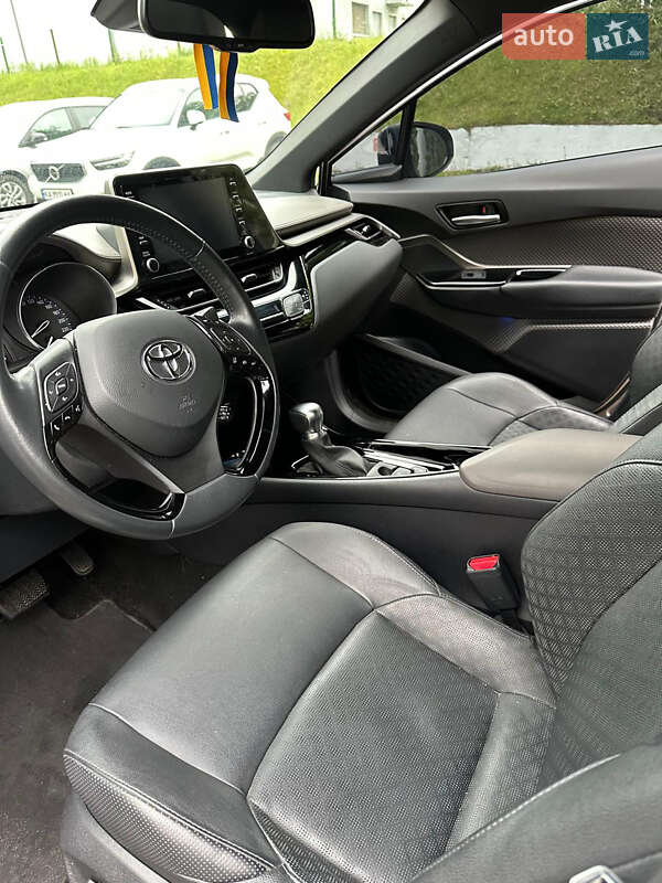 Позашляховик / Кросовер Toyota C-HR 2021 в Києві