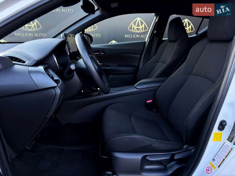 Позашляховик / Кросовер Toyota C-HR 2018 в Києві