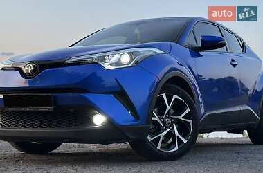 Внедорожник / Кроссовер Toyota C-HR 2017 в Днепре