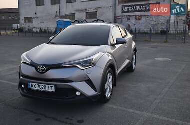 Позашляховик / Кросовер Toyota C-HR 2017 в Харкові