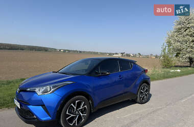 Внедорожник / Кроссовер Toyota C-HR 2017 в Виннице