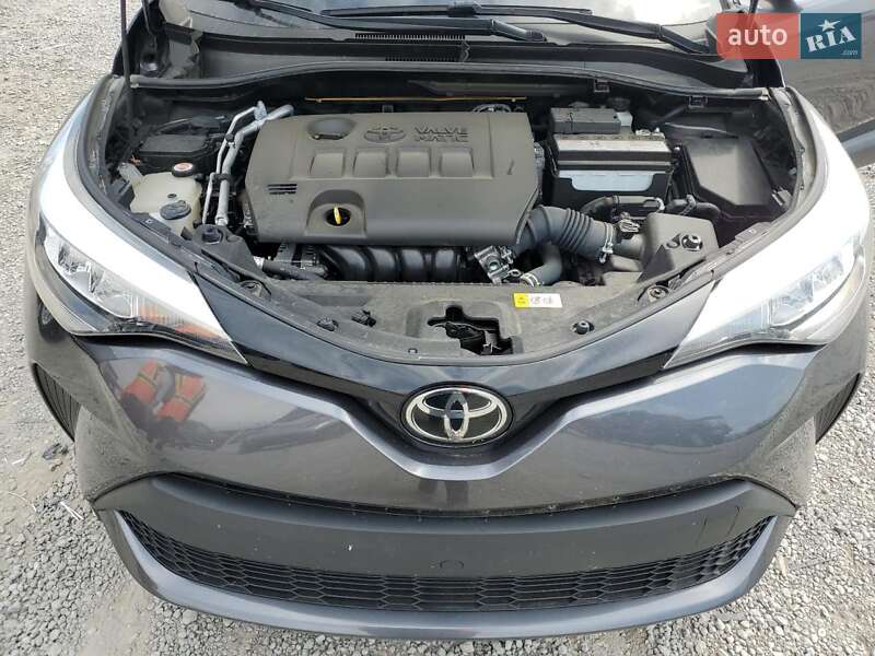 Внедорожник / Кроссовер Toyota C-HR 2021 в Хмельницком