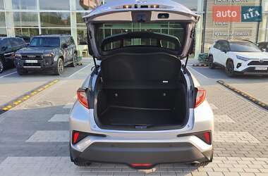 Внедорожник / Кроссовер Toyota C-HR 2020 в 
