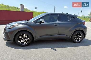 Позашляховик / Кросовер Toyota C-HR 2020 в Києві