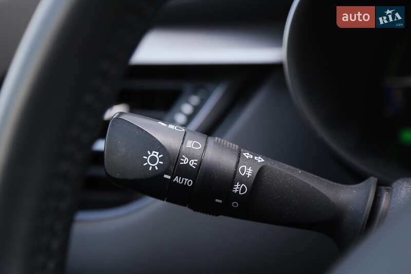 Внедорожник / Кроссовер Toyota C-HR 2022 в Киеве