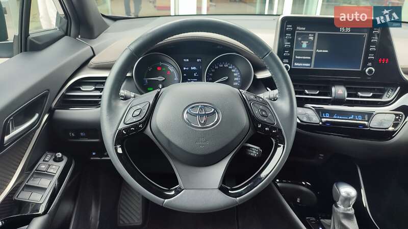 Позашляховик / Кросовер Toyota C-HR 2022 в Києві