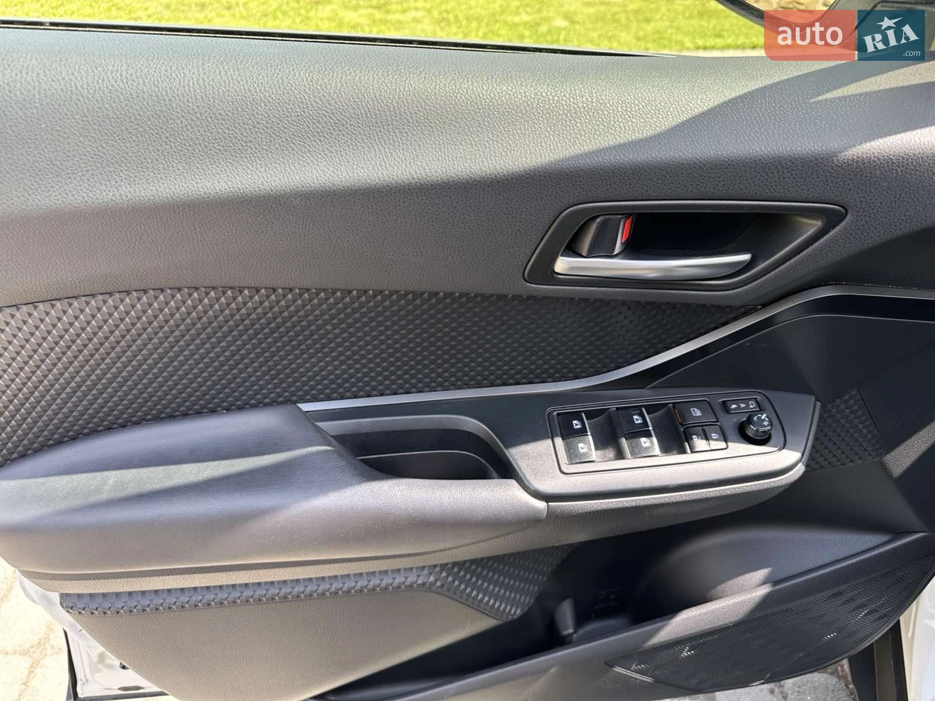 2018 Toyota C-HR - мініатюра 8