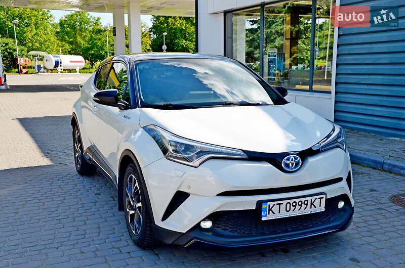 Внедорожник / Кроссовер Toyota C-HR 2018 в Ивано-Франковске