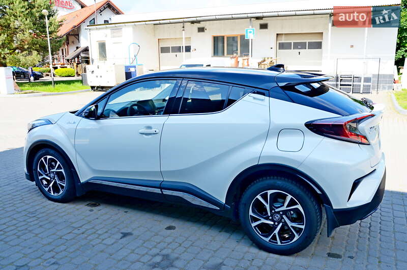 Внедорожник / Кроссовер Toyota C-HR 2018 в Ивано-Франковске