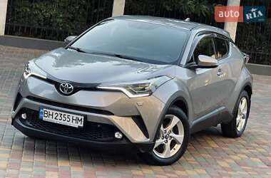 Внедорожник / Кроссовер Toyota C-HR 2017 в Одессе