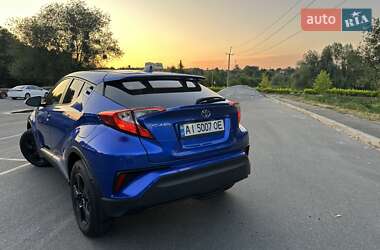 Внедорожник / Кроссовер Toyota C-HR 2019 в 