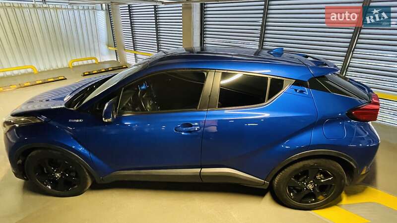 Позашляховик / Кросовер Toyota C-HR 2018 в Вінниці