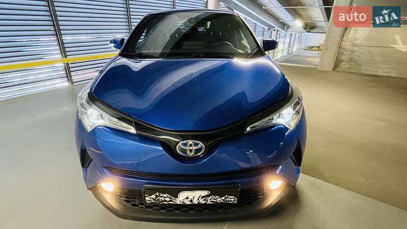 Позашляховик / Кросовер Toyota C-HR 2018 в Вінниці