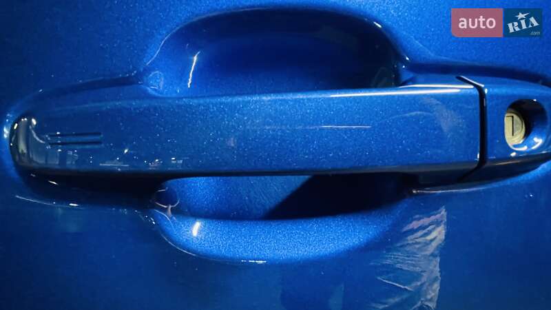 Позашляховик / Кросовер Toyota C-HR 2018 в Вінниці