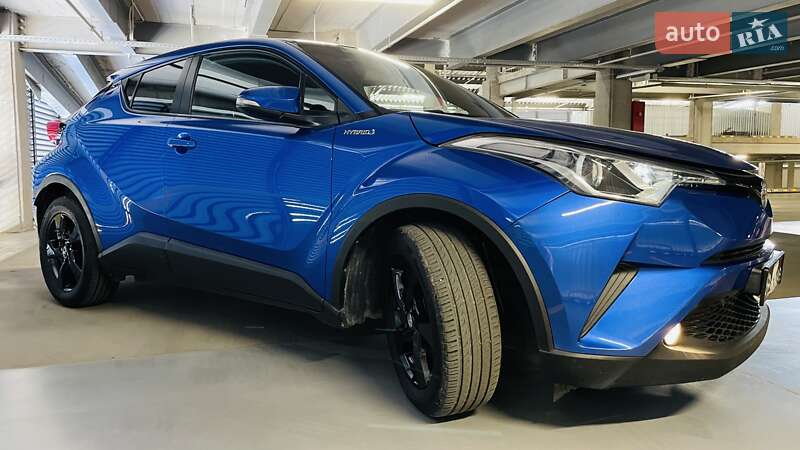 Позашляховик / Кросовер Toyota C-HR 2018 в Вінниці