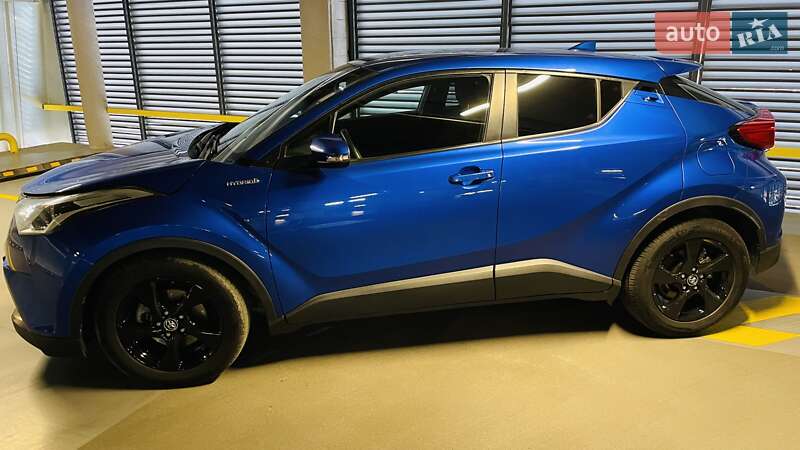 Позашляховик / Кросовер Toyota C-HR 2018 в Вінниці