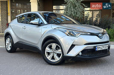 Позашляховик / Кросовер Toyota C-HR 2017 в Києві