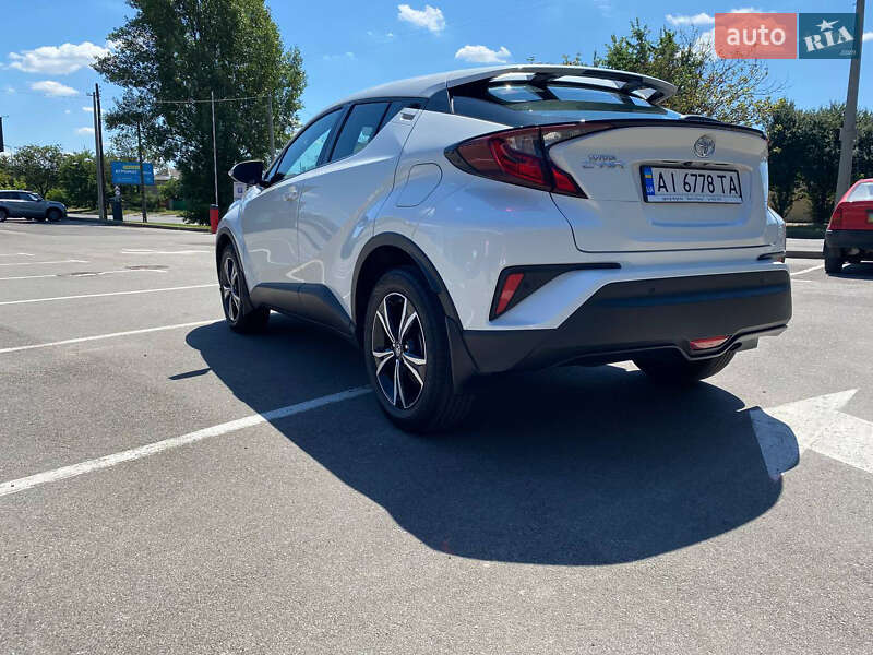 Позашляховик / Кросовер Toyota C-HR 2020 в Києві