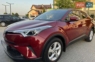 Внедорожник / Кроссовер Toyota C-HR 2017 в Виннице