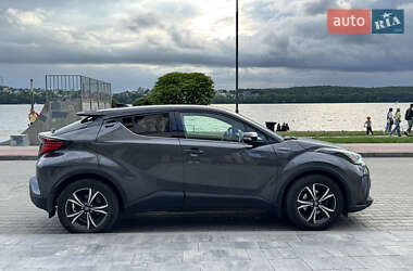 Позашляховик / Кросовер Toyota C-HR 2019 в Тернополі