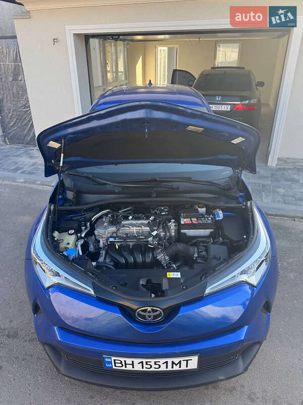 Позашляховик / Кросовер Toyota C-HR 2018 в Одесі фото 15 Позашляховик / Кросовер Toyota C-HR 2018 в Одесі