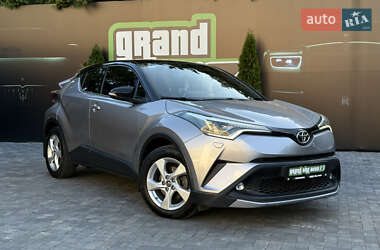 Позашляховик / Кросовер Toyota C-HR 2016 в Києві