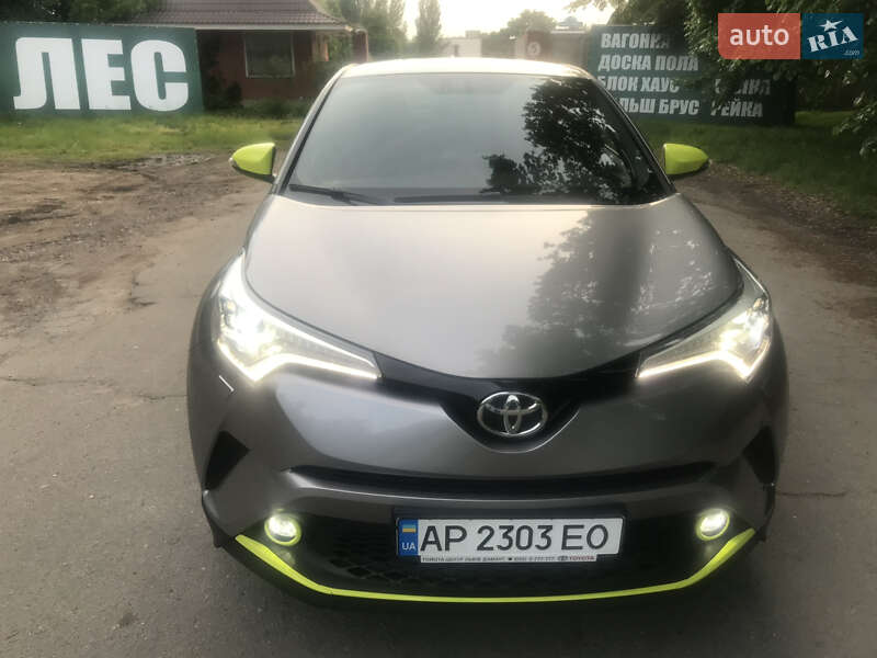 Toyota C-HR 2017 Toyota C-HR 2017