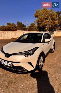 Позашляховик / Кросовер Toyota C-HR 2019 в Києві