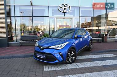 Внедорожник / Кроссовер Toyota C-HR 2020 в Киеве