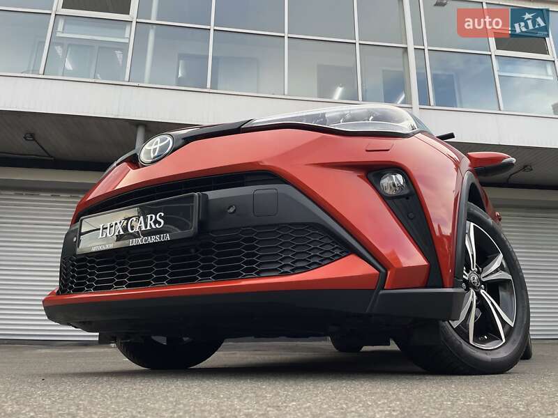 Позашляховик / Кросовер Toyota C-HR 2020 в Києві фото 14 Позашляховик / Кросовер Toyota C-HR 2020 в Києві