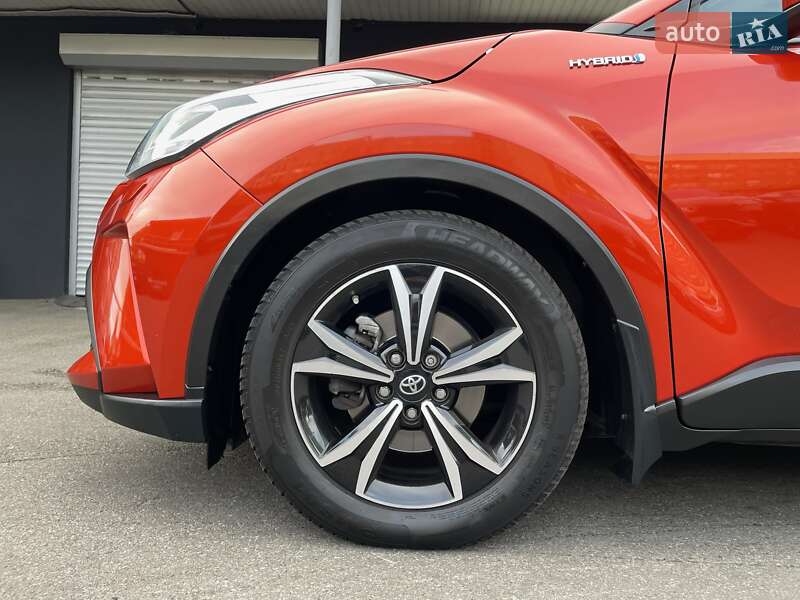 Позашляховик / Кросовер Toyota C-HR 2020 в Києві фото 33 Позашляховик / Кросовер Toyota C-HR 2020 в Києві