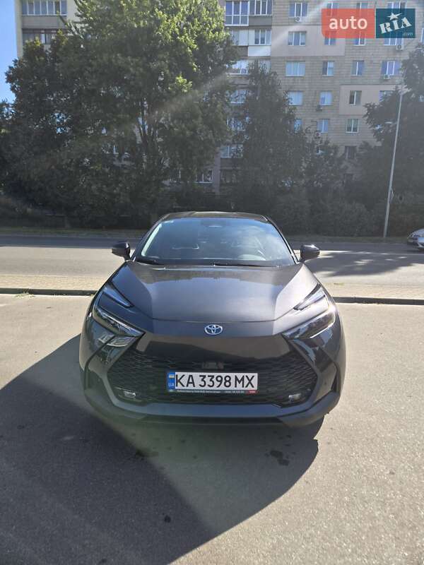 Toyota C-HR 2024