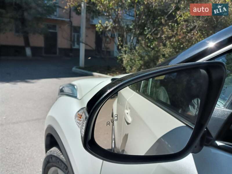 Внедорожник / Кроссовер Toyota C-HR 2016 в Измаиле