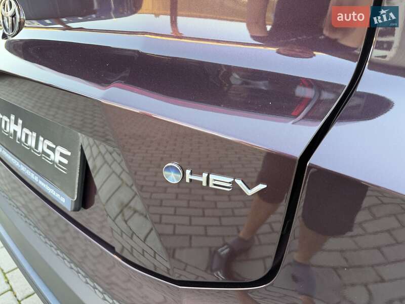 Внедорожник / Кроссовер Toyota C-HR 2024 в Виннице