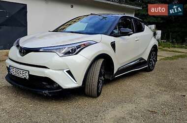 Внедорожник / Кроссовер Toyota C-HR 2019 в 
