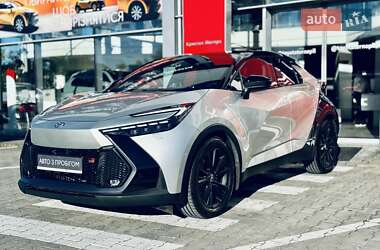 Внедорожник / Кроссовер Toyota C-HR 2024 в 