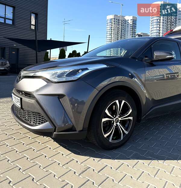 Позашляховик / Кросовер Toyota C-HR 2019 в Києві фото 7 Позашляховик / Кросовер Toyota C-HR 2019 в Києві