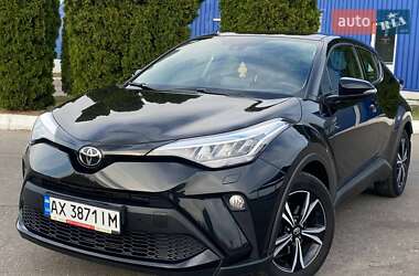 Внедорожник / Кроссовер Toyota C-HR 2019 в Полтаве