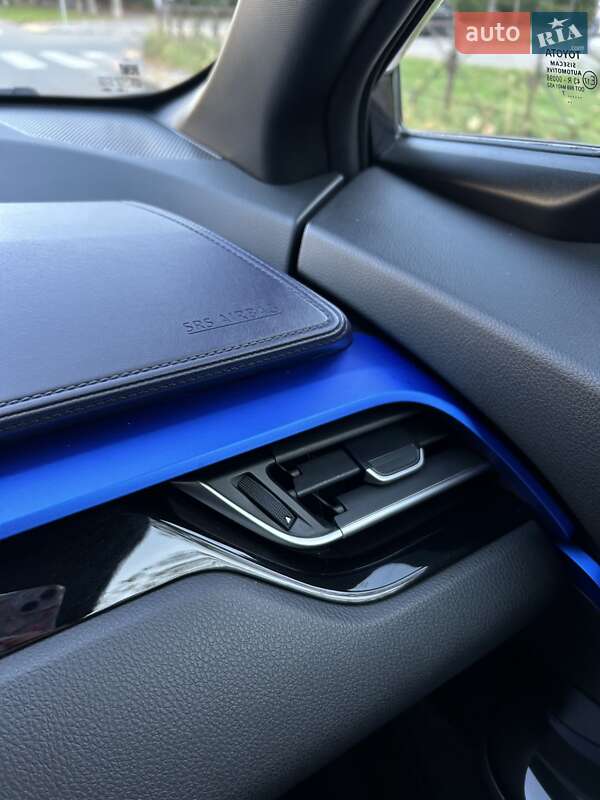 Внедорожник / Кроссовер Toyota C-HR 2017 в Киеве фото 28 Внедорожник / Кроссовер Toyota C-HR 2017 в Киеве