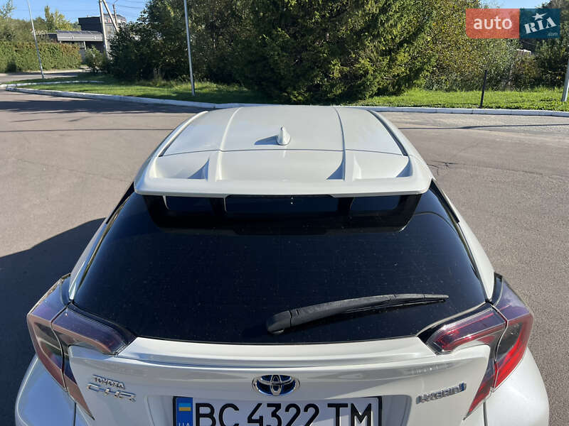 Внедорожник / Кроссовер Toyota C-HR 2018 в Львове