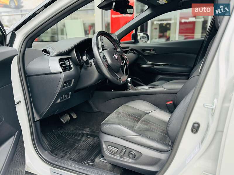 Позашляховик / Кросовер Toyota C-HR 2021 в Тернополі